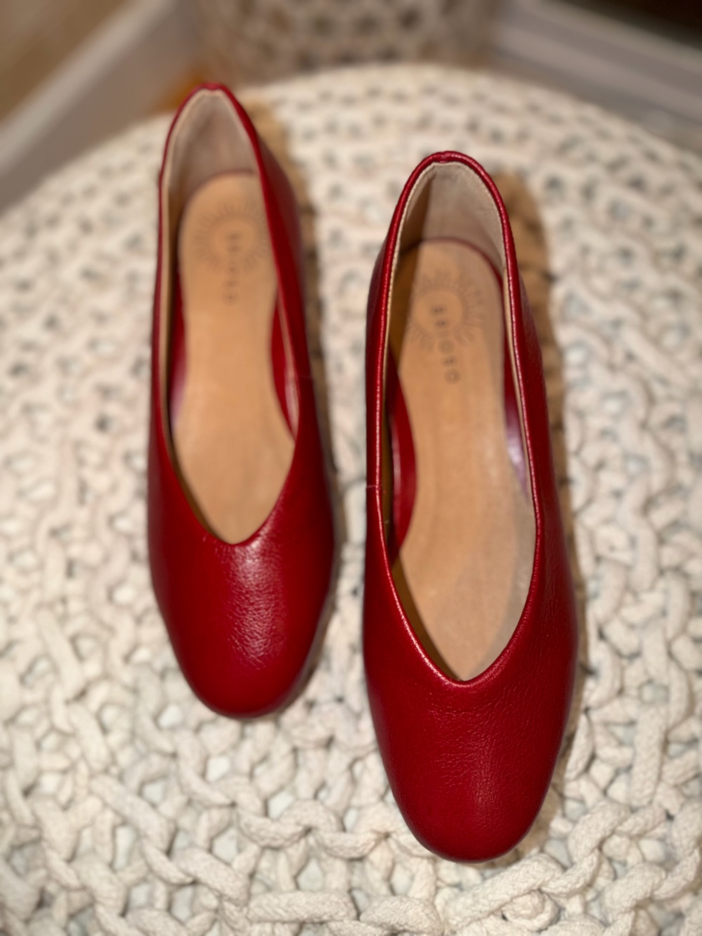 Brioso Muriel Low Block Heel Pumps Elegant Red Leather Women's Shoes Size 7 M